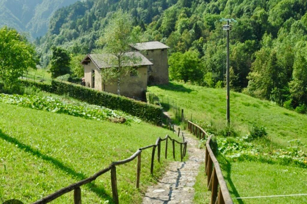 Appartamento Panoramico Casa Gerro Averara Esterno foto