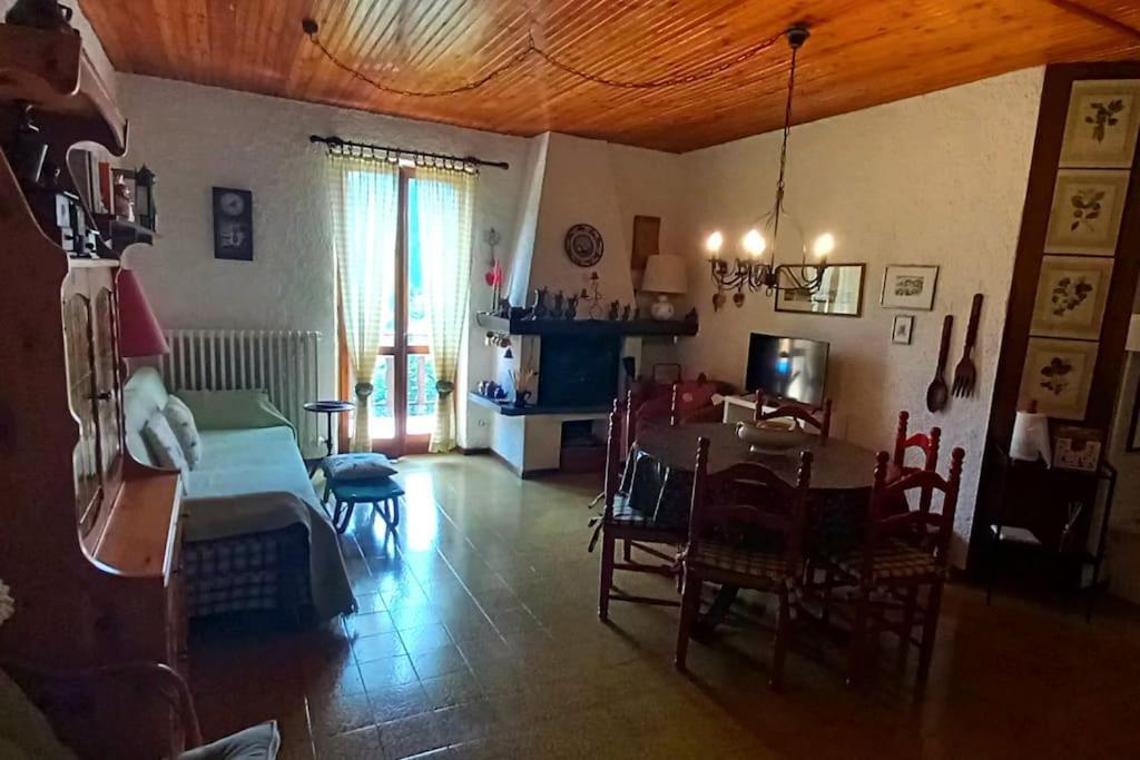Appartamento Panoramico Casa Gerro Averara Esterno foto